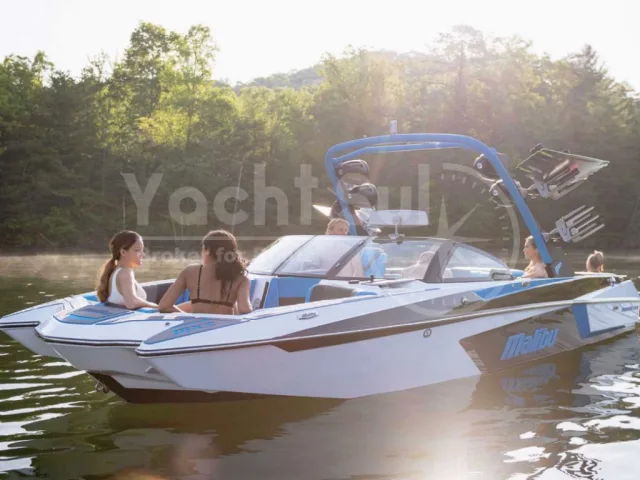 Malibu Wakesetter-Wakesetter 24 MXZ