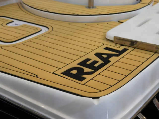 Real Powerboats-280 Popa