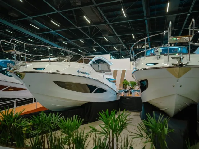 NHD Boats-365 HT Plus