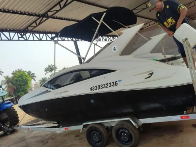 Royal Mariner-240 open
