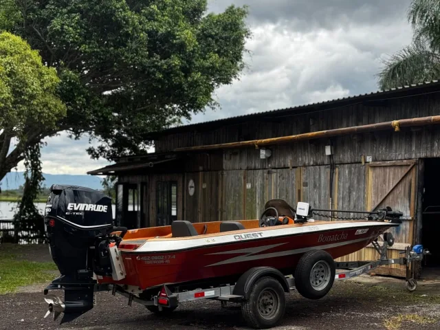 Quest Boats 270