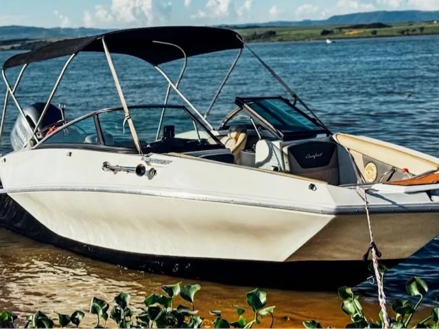 Ventura Marine V210