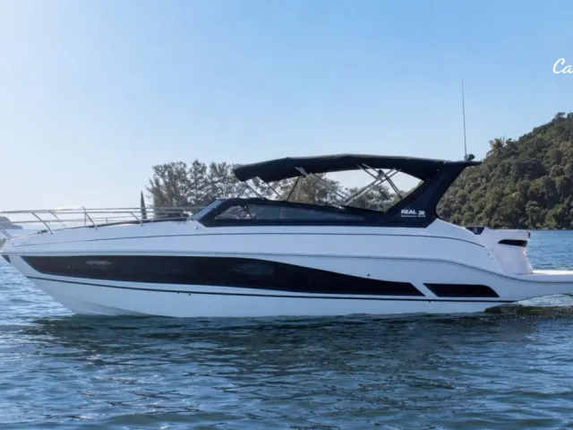Real Powerboats Real 38 Cabriolet