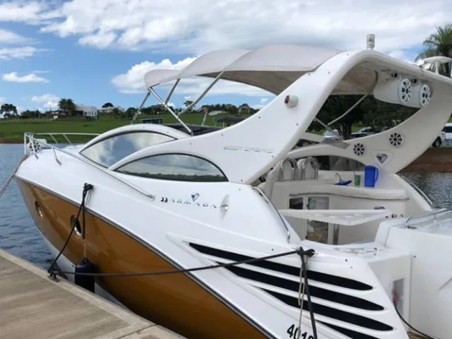 Armada Yachts 300
